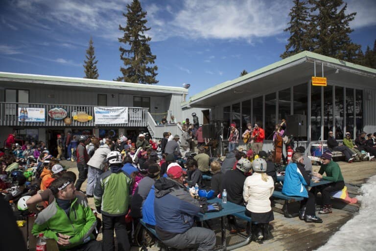 Live Music at Totemoff's featuring Saint John 